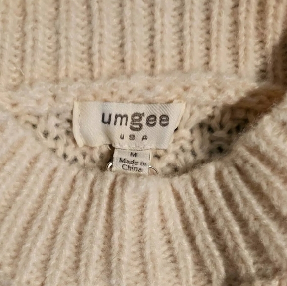Umgee USA Boutique Cable Knit Long Sleeve Cozy Sweater Cream Size M Crewneck - Picture 8 of 11